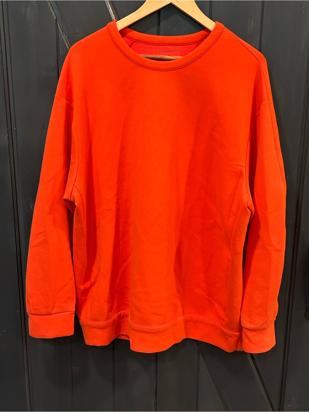 Nike 24.7 ImpossiblySoft Dri-FIT Crewneck Orange XL Performance Athletic